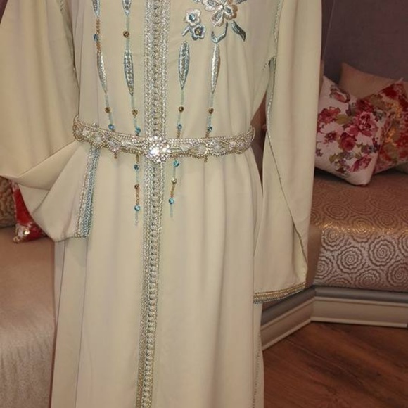 Takchita/ Moroccan Evening Gowns - Picture 7 of 8